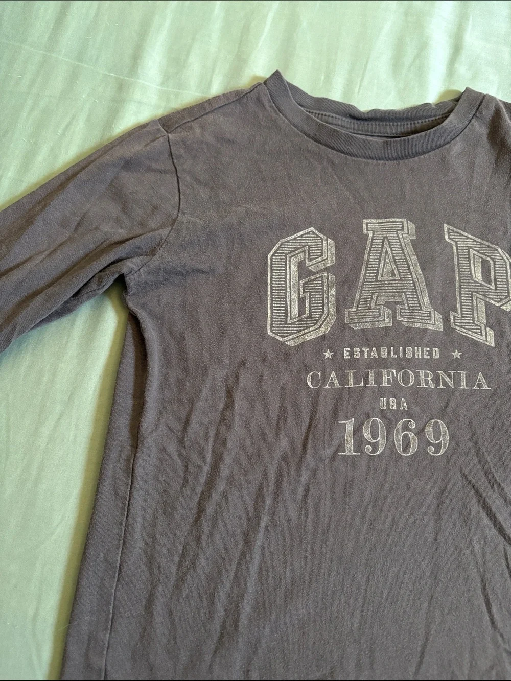 GAP Gray Kids Long Sleeve Logo Tee